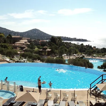 Le Hameau De Cap Esterel - Maeva - 4 Personnes 1 Vue Et Parking - Budget Mae-4393 *